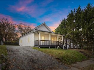 207 Walnut St, Thomasville, NC 27360