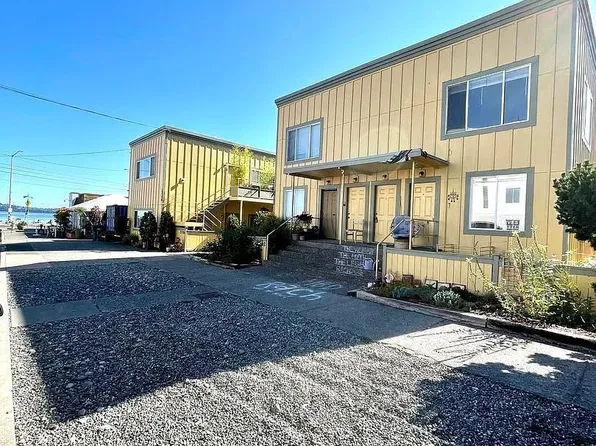 Seaside, 2708-2712 60th Ave SW #2708-D, Seattle, WA 98116