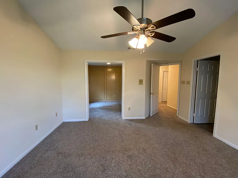 4108 Norcross Dr — Photo 14