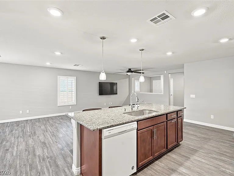 1525 Deep Valley Ave — Photo 22