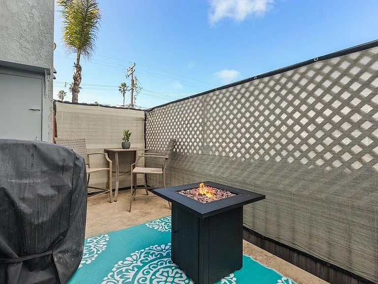 Private patio located near the livingroom.