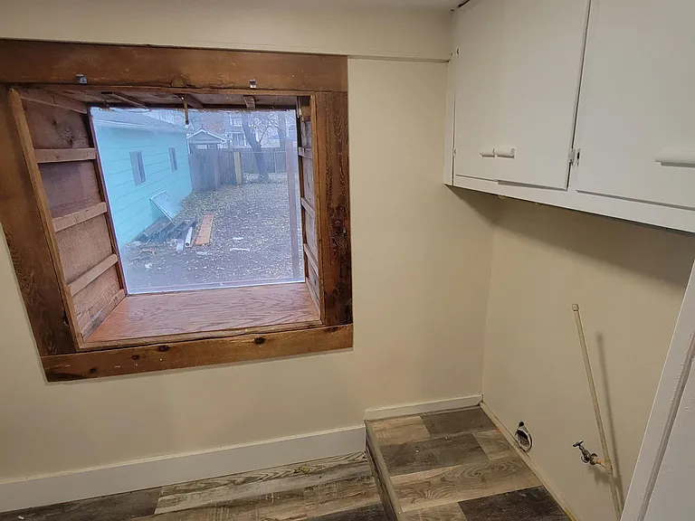 1047 N Coolidge Ave — Photo 34