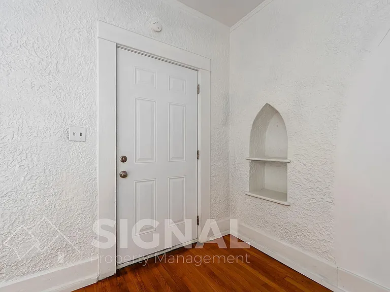 1526 42nd St — Photo 5