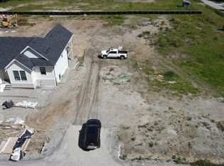 1197 Castle Rd, Sunshine Coast, BC V0N1V5