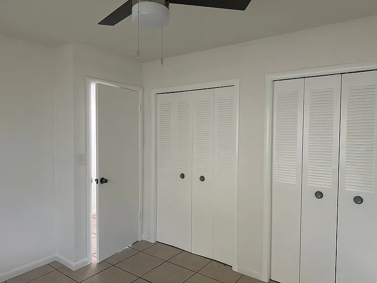 2407 McKinley St #2 — Photo 10