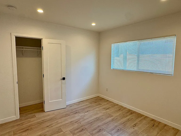 1319 S St. Andrews Pl — Photo 6