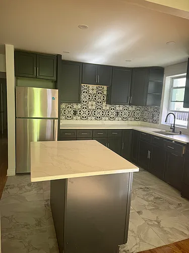 39 Spruce St Photo 1