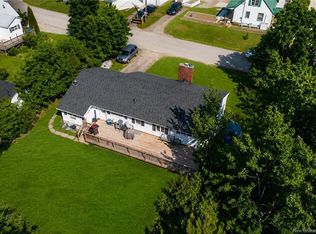 101 Douglas Ave, Woodstock, NB E7M 5Z8