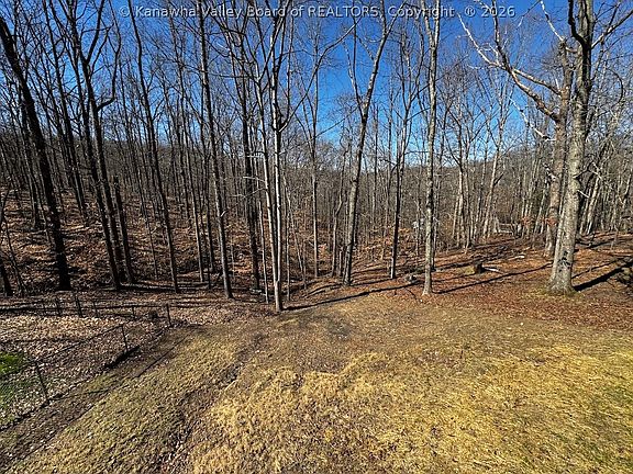 3rd image of 70 Chestnut Rd