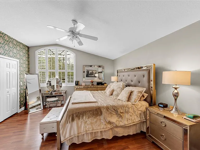 13115 Royal George Ave — Photo 39