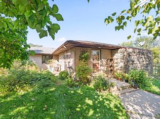 4104 Alden Rd, Woodstock, IL 60098