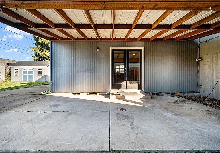 2577 Elysium Ave — Photo 53