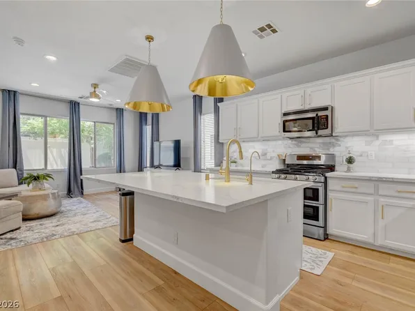 10781 Villa Carlotta Ct, Las Vegas, NV 89141