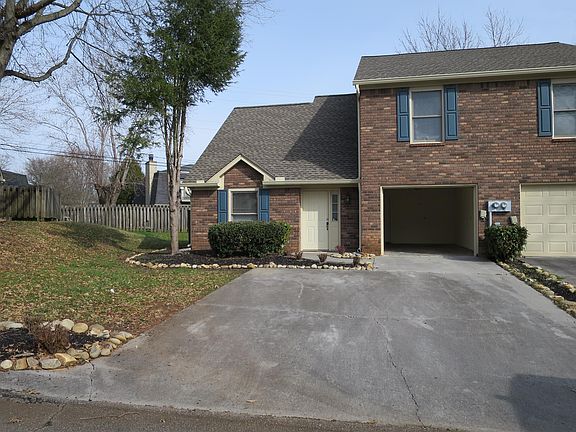 3rd image of 425 Eagle Brook Dr #1