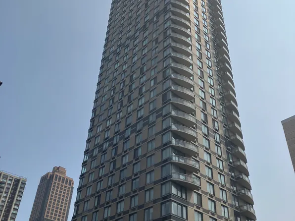 300 East 85th Street image 1 of 2