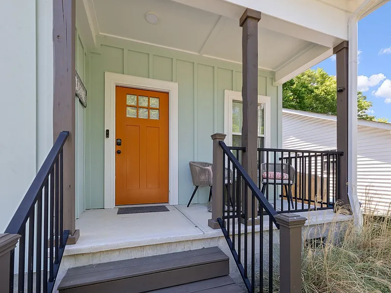2207B Otis St — Photo 3
