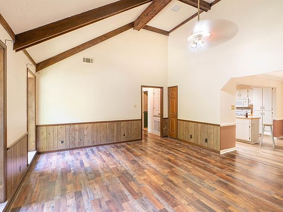 2nd image of 26 Holiday Hills Dr