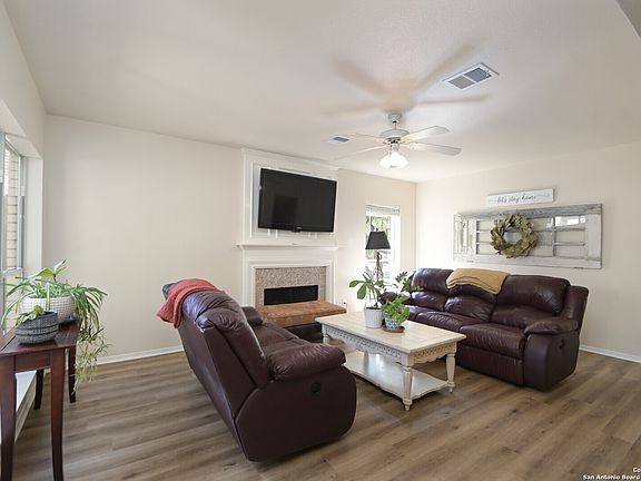 5th image of 10422 TRAILWAY OAK