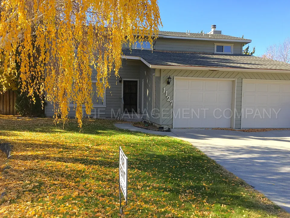 1127 Sunburst St