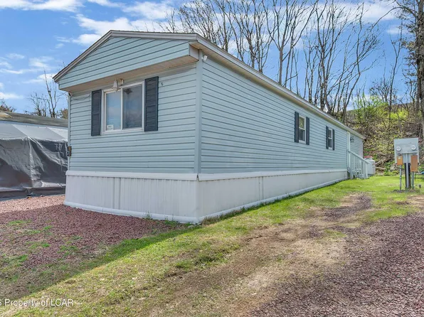 161 Janet Dr, Ashley, PA 18706