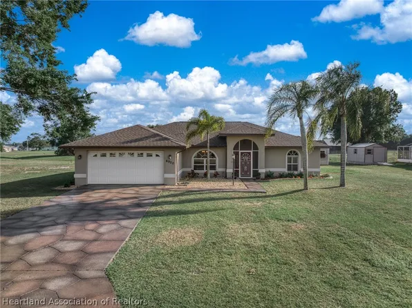 6900 Kenwood Pl, Sebring, FL 33876