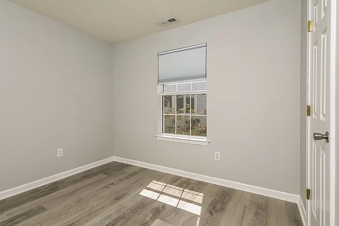4487 W Walkerton Rd — Photo 8