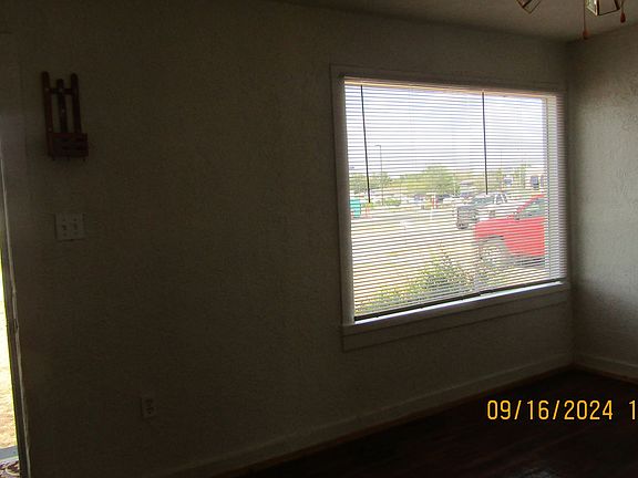 3rd image of 2618 SW Cornell Ave