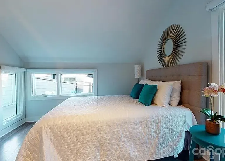 1056 Kenilworth Ave #1 — Photo 19