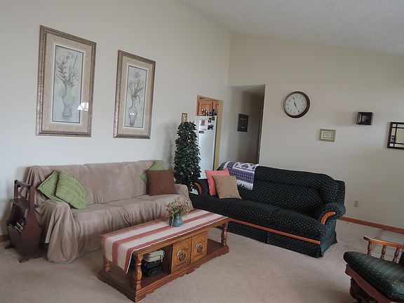 Entry living area