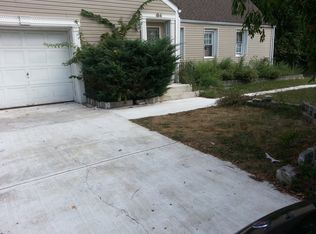 184 N Farview Ave #1, Paramus, NJ 07652