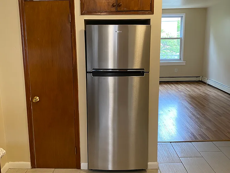 307 Grove St #1 — Photo 9
