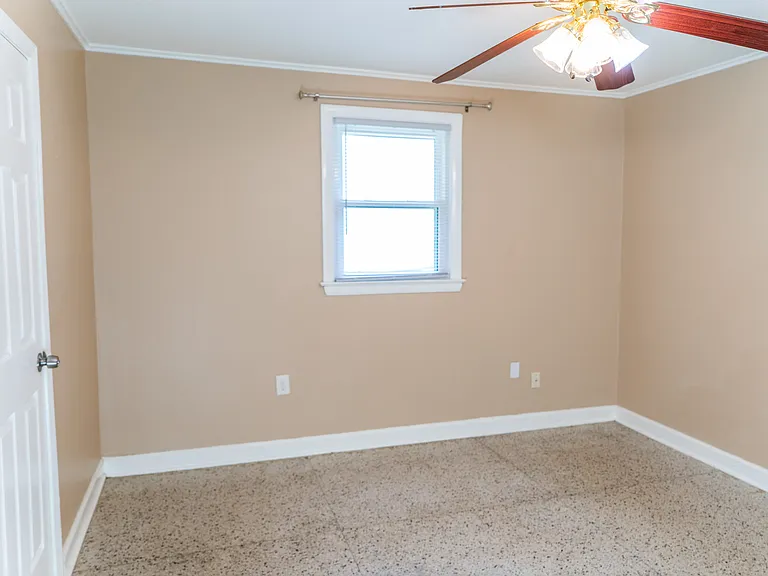 517 N Atlanta St — Photo 13