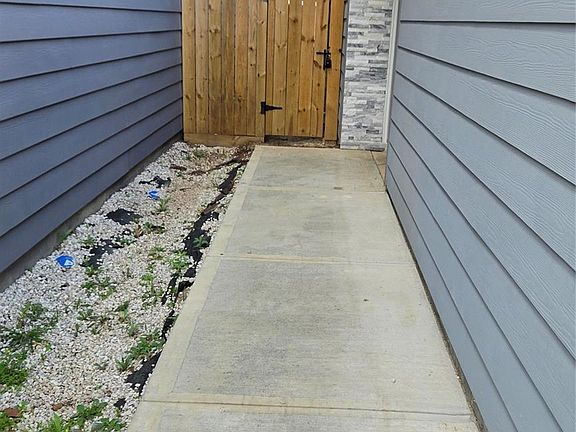 2nd image of 10017 Morocco Rd