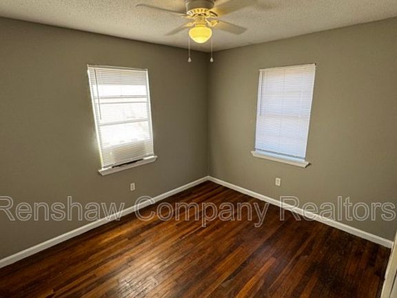5th image of 19 Navy Cir