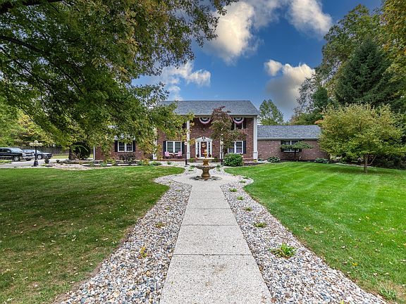 2nd image of 986 N Twin Oaks Dr