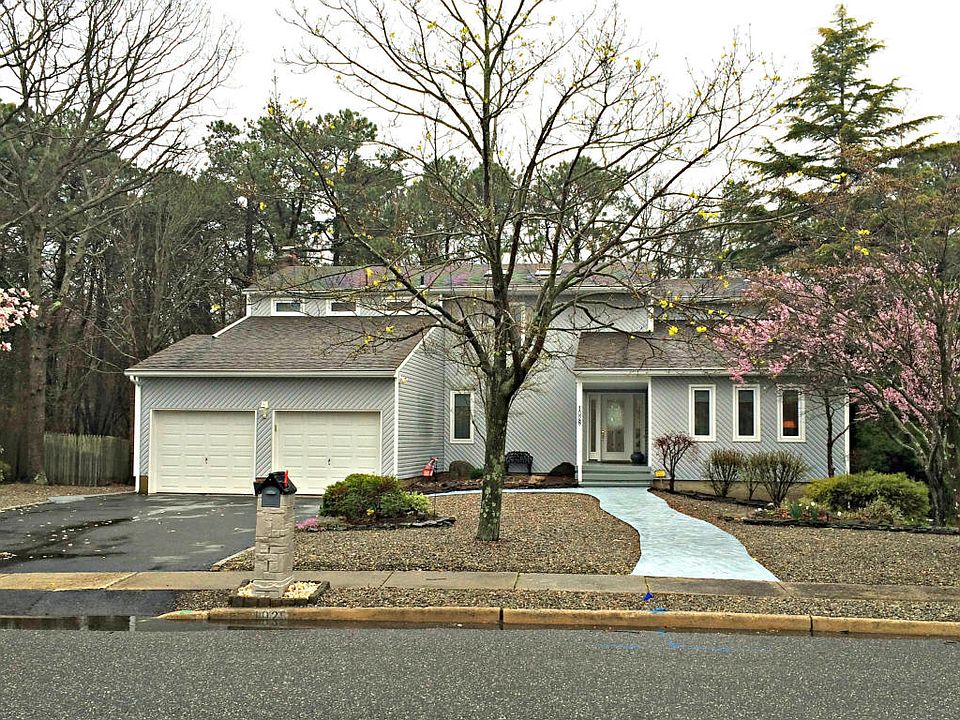 1st image of 1028 Sheila Dr