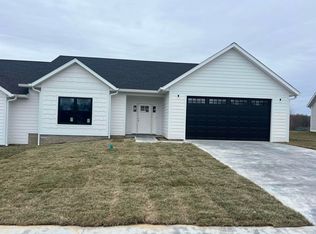 921 Stonehenge Dr, Bedford, IN 47421