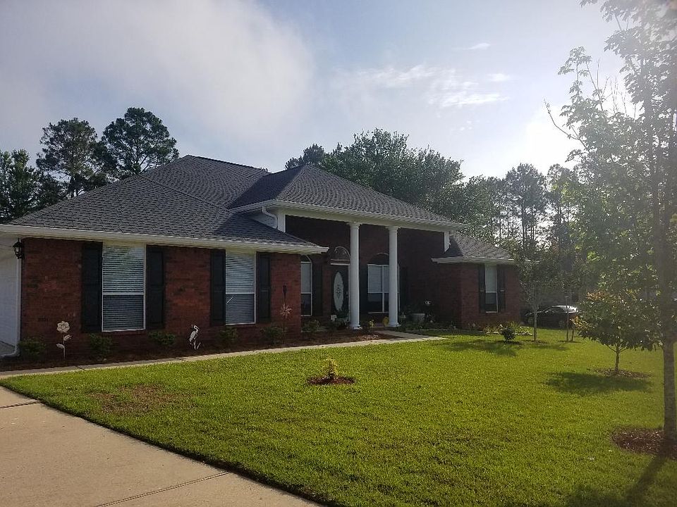 1st image of 10241 Lake Forest Dr