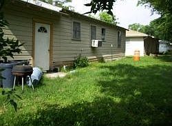 2nd image of 608 E 11th St