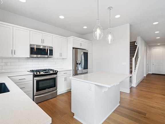 5th image of 11059 SW Annand Hill Ct