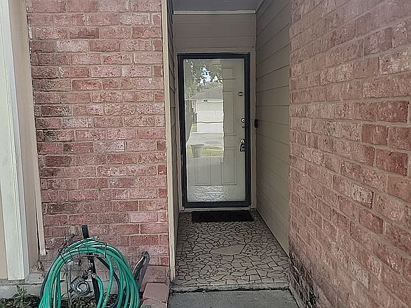3rd image of 2534 Cresterrace Dr #A