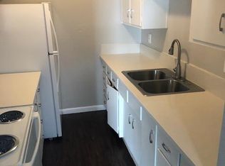 930 Carro Dr APT 2, Sacramento, CA 95825