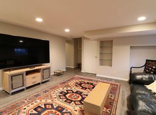 12400B Bennett Rd #B, Herndon, VA 20171
