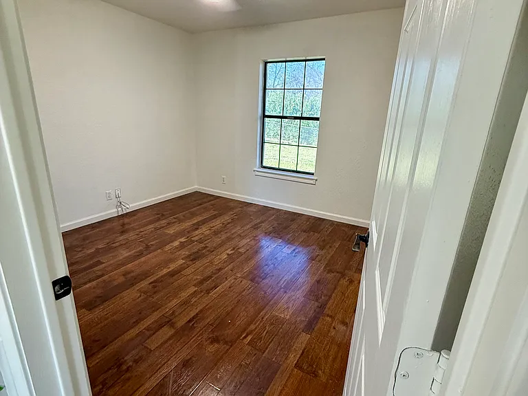 2631 Stafford Dr — Photo 16