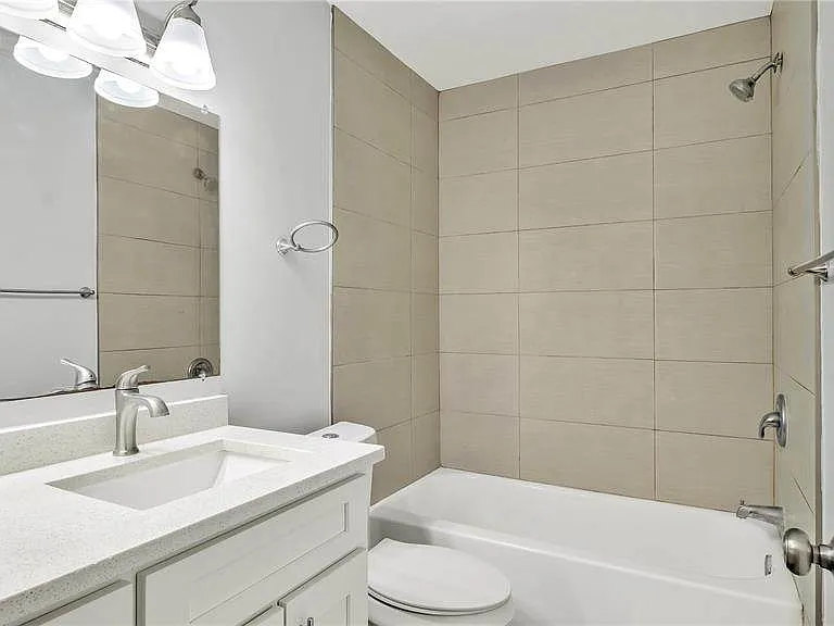 5900 22nd Ave N #6 — Photo 9