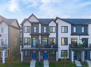 364 Seton Villas, Calgary, AB T3M 3T8