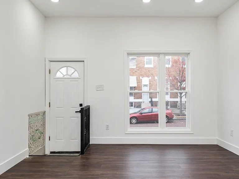 62 N Gorman Ave — Photo 5