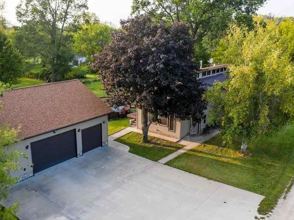 7931 Clark St, Janesville, IA 50647