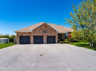26 Lynn St, Tiny, ON L0L2J0