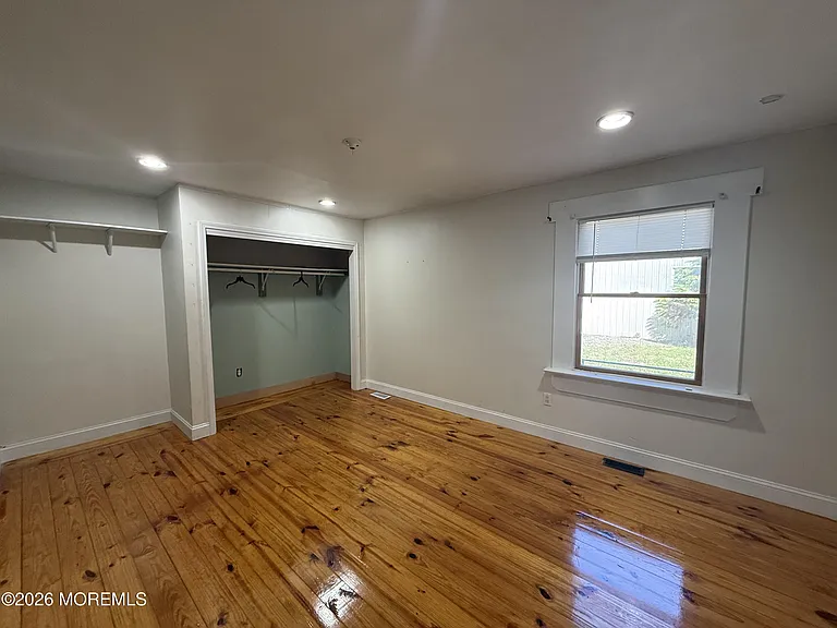 605 Farrelly Ave — Photo 6